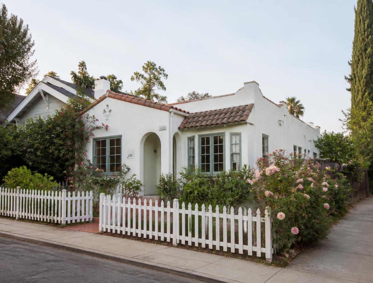 Character homes in Reynier Village, Mid-City Los Angeles